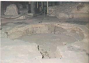 Vasca battesimale dove Ambrogio battezzò Agostino
